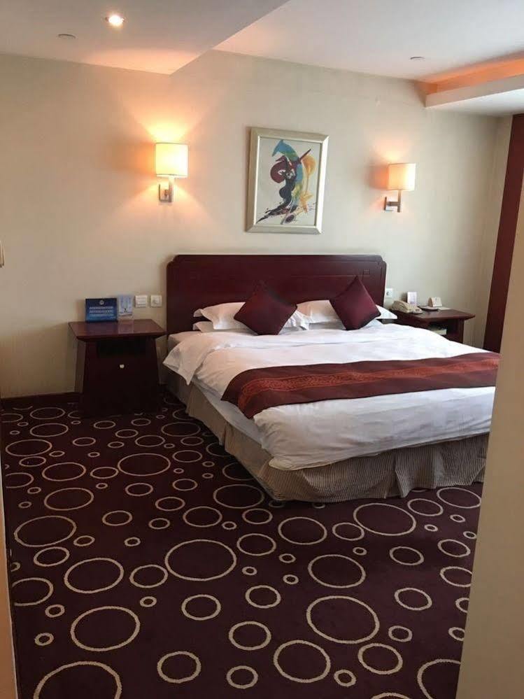 Beijing Spring Hotel エクステリア 写真